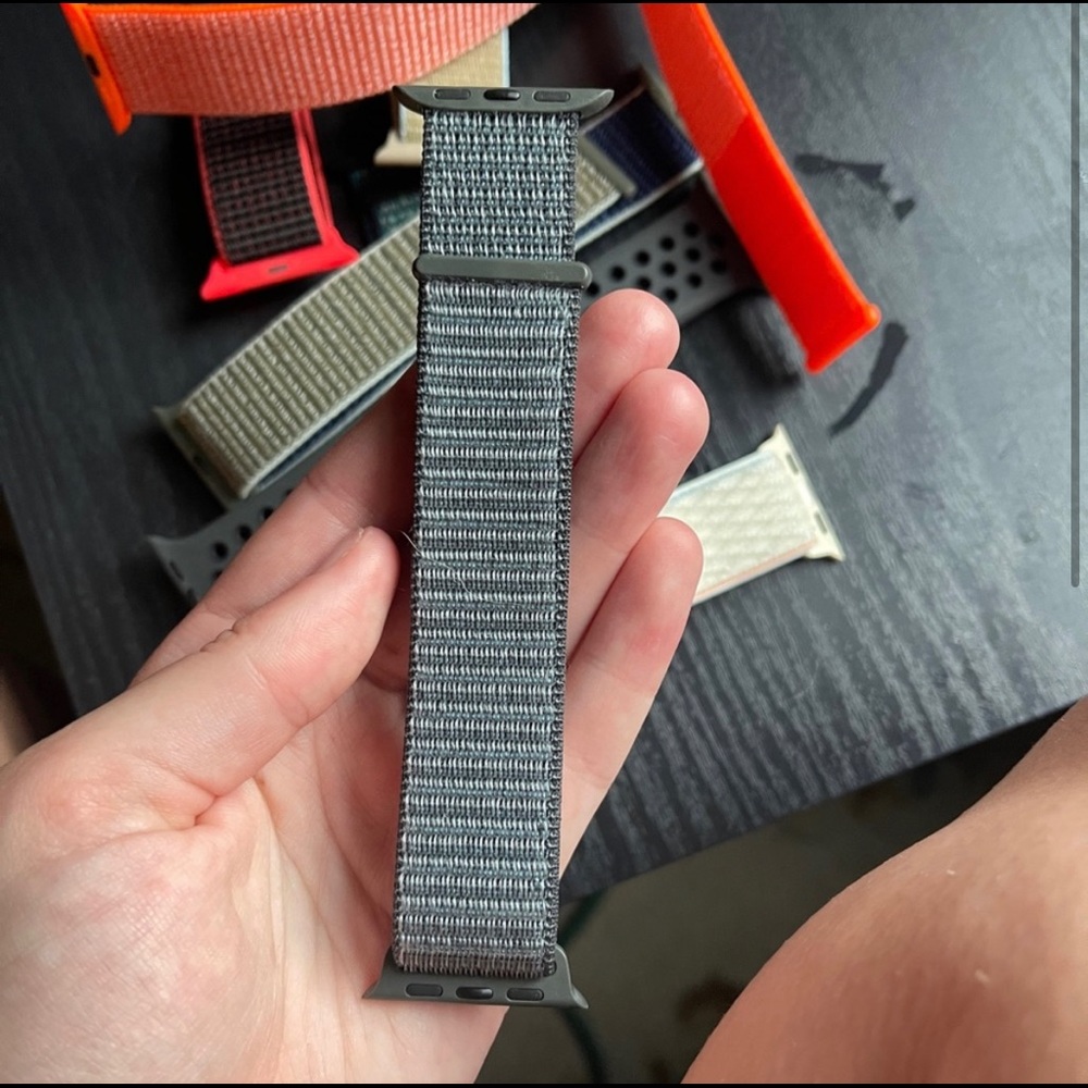 Apple Watch band - TRADE ONLY, SAME BAND AND SIZE JUST DIFFERENT COLOR